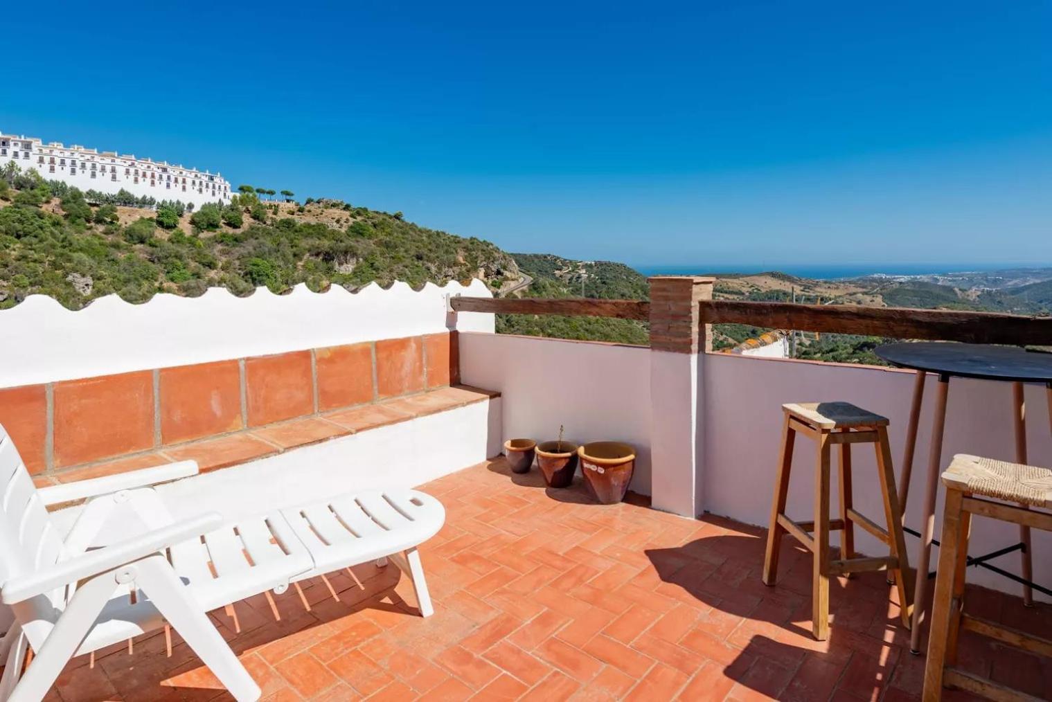 La Casita De Casares